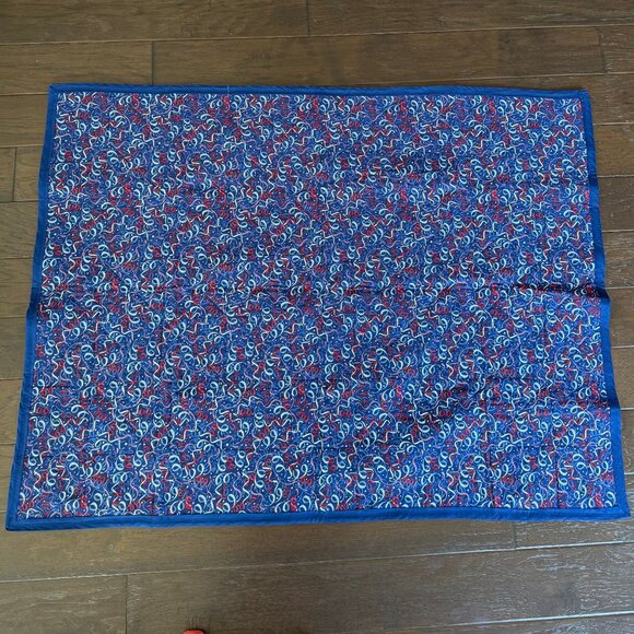 Patriotic 4th Of July Quilted Lap Blanket 50x36 Inches Reversible Fireworks & US - Picture 5 of 6